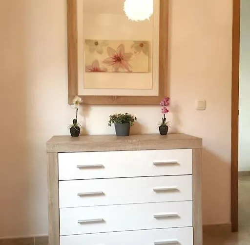 El Granillo G-77 Apartment *